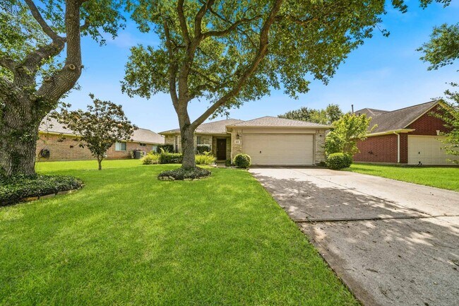 Building Photo - 2010 Hanover Springs Ln