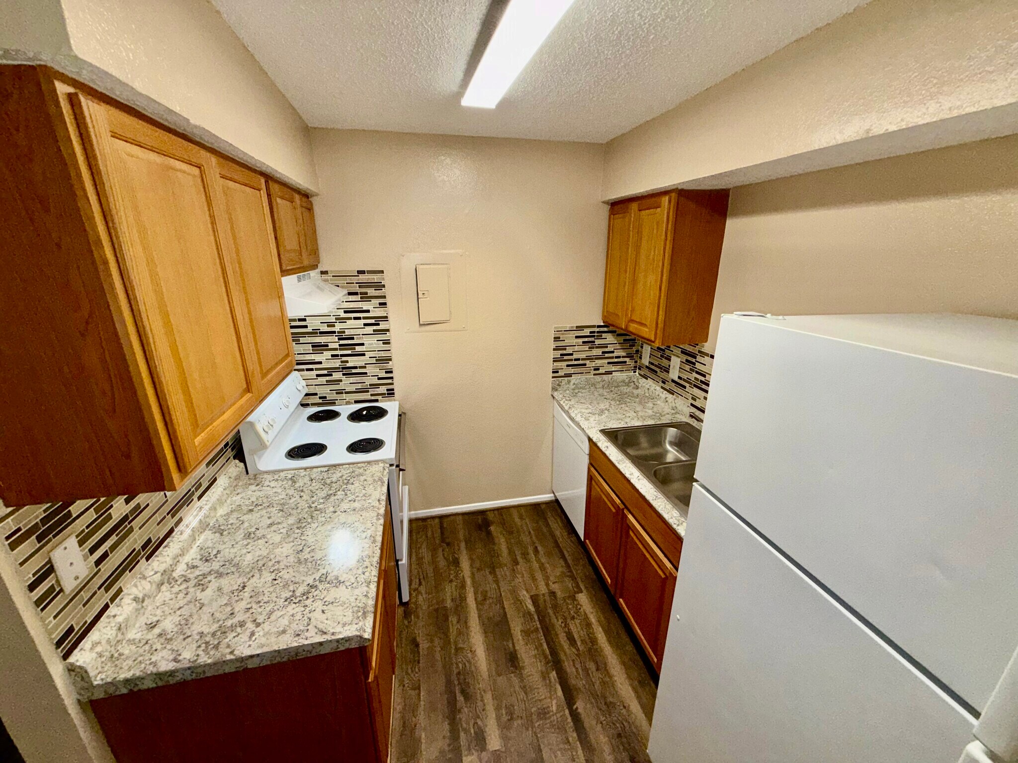 Building Photo - 3240 Bonnie Dr