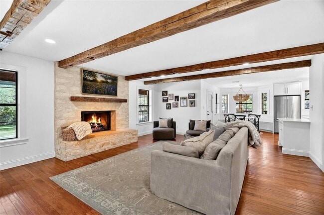 Building Photo - 301 Medlin Creek Loop