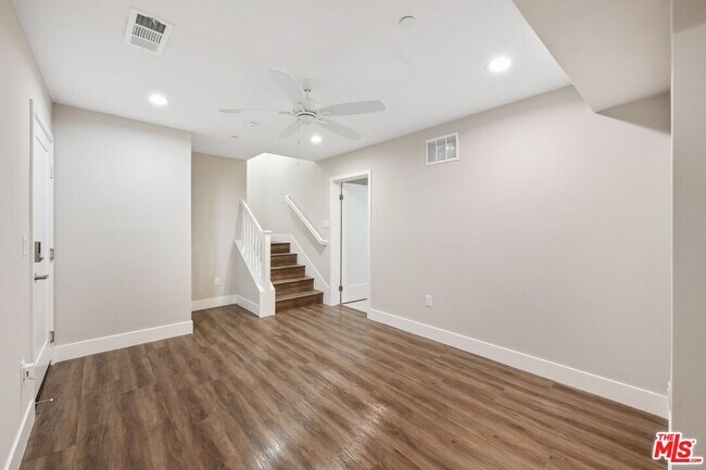 Building Photo - 4416 Paxton Pl