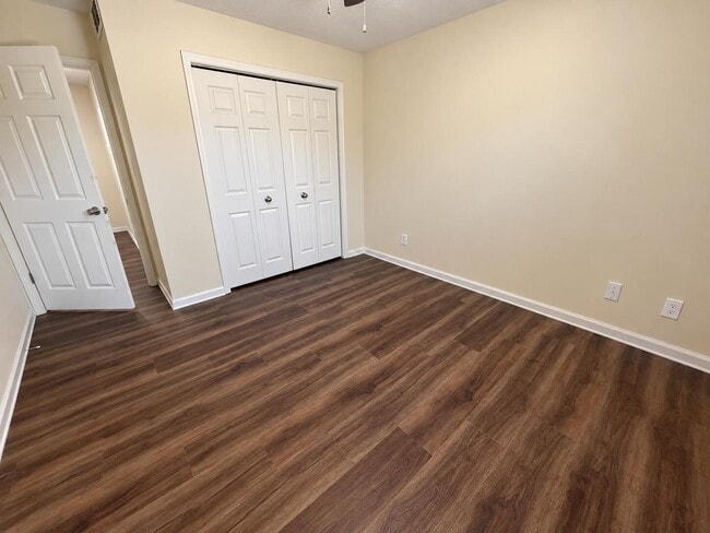 Building Photo - 3600 Hermitage Rd
