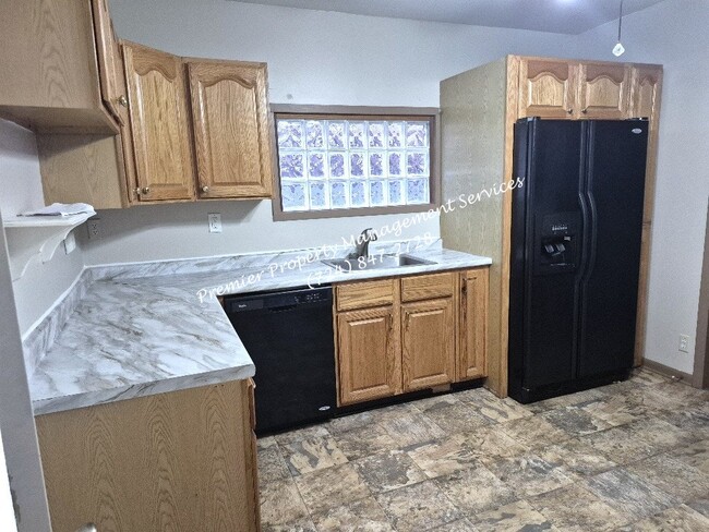 Building Photo - 2008 Beaver Rd