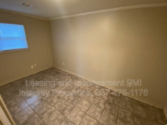 Building Photo - 318 Auburn Dr