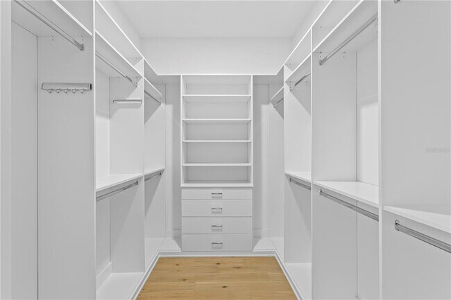 Building Photo - 430 GILMAN Pl