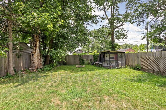Building Photo - 4537 Crittenden Ave