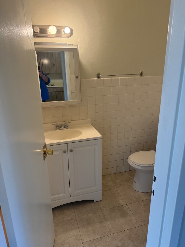 Building Photo - 2555 E Ballard Rd