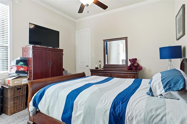 Building Photo - 5925 Terrace Oaks Ln