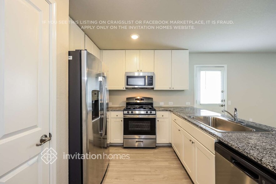 Building Photo - 13435 Ashworth Blvd