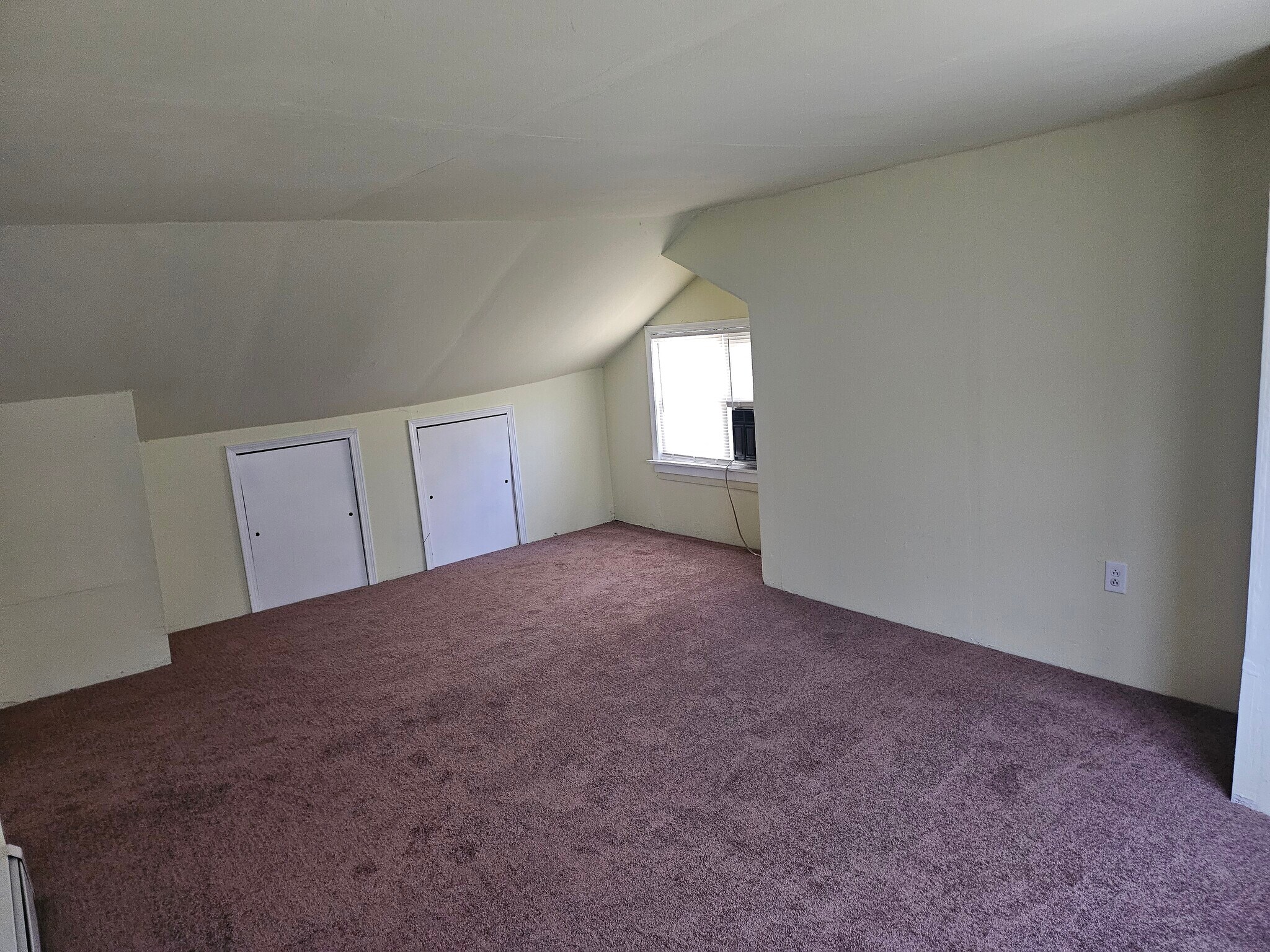 Master bedroom - 730 Tatum St