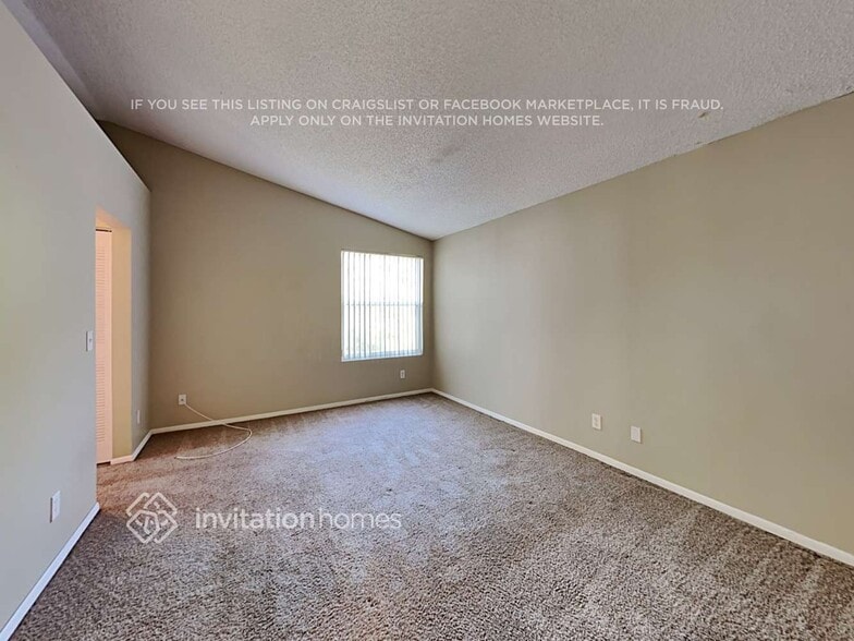 Building Photo - 2121 NW 184th Way