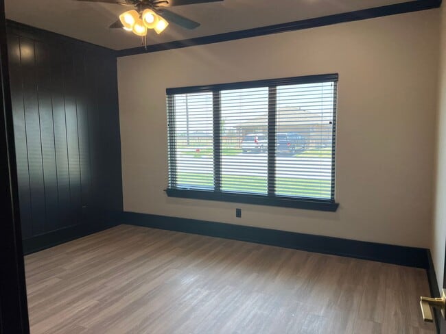Building Photo - Signature Homes by Clearview presents this...