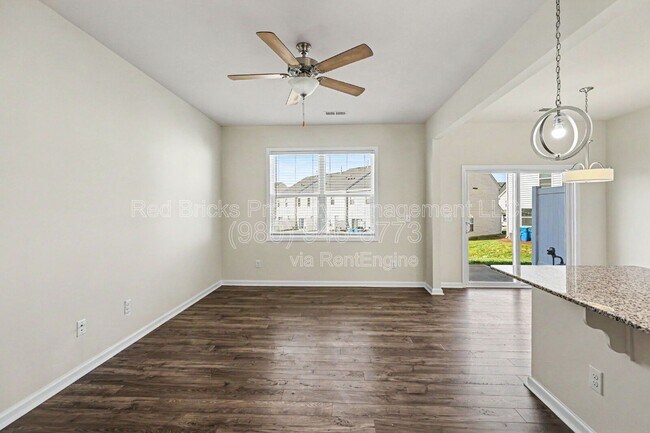 Building Photo - 3805 Yorkshire Pl