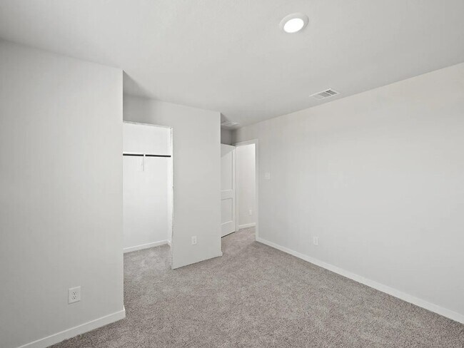 Building Photo - 17119 King Eider Rd