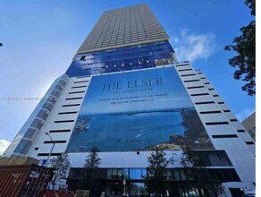 Building Photo - 398 NE 5th St