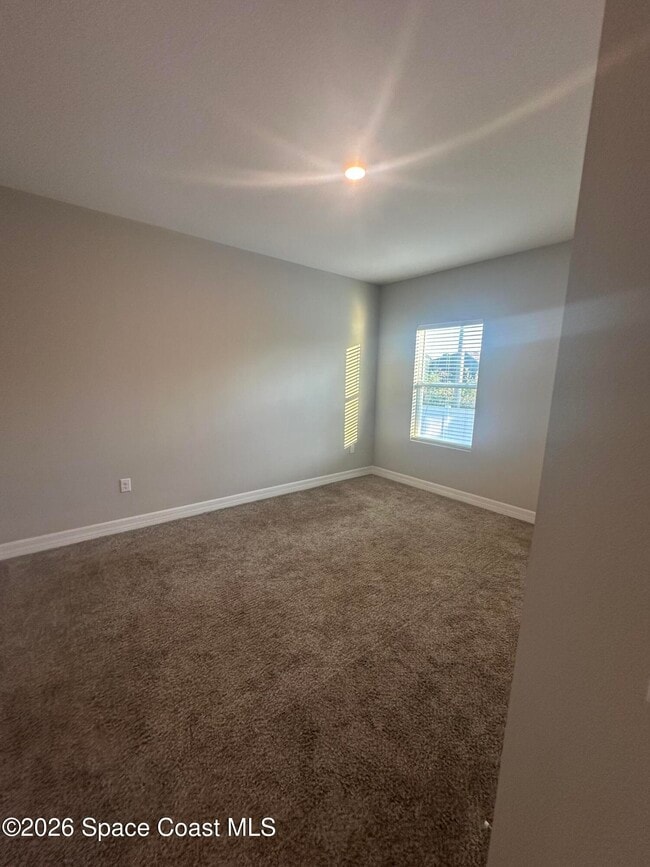 Building Photo - 893 Altura Ave SE