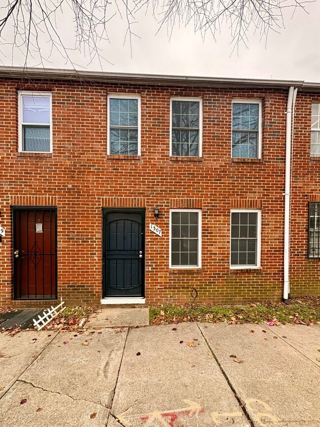 Building Photo - Beautifully Renovated 2-Bedroom Home in Baltimore, MD!