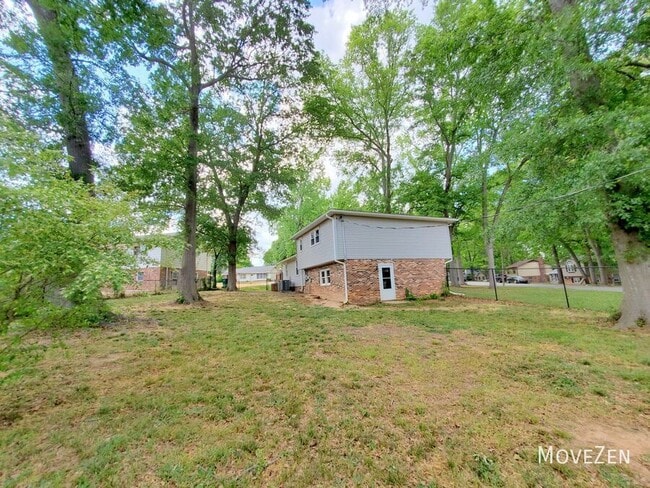 Building Photo - 202 Newgate Dr