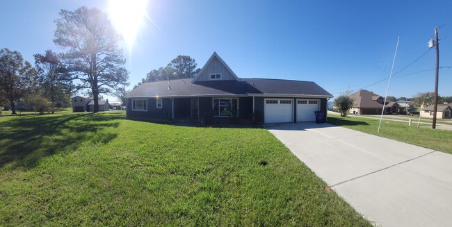 Primary Photo - 127 Ross Dr