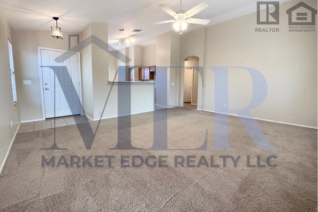 Building Photo - 3Bed/2Bath Home at Northern/107th Ave! $199 MOVE-IN SPECIAL! Ready for Immediate Move-In!