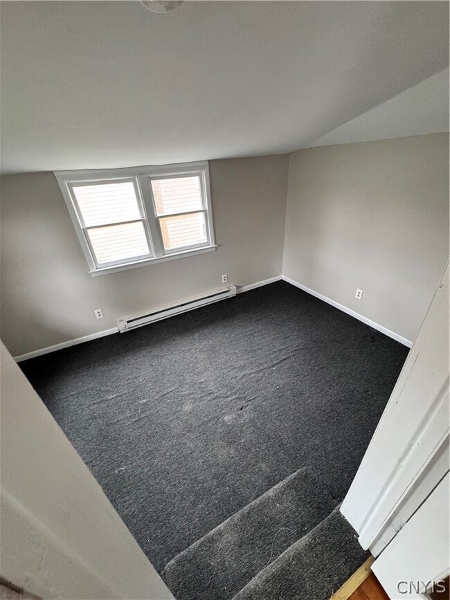 Building Photo - 307 Highland Ave