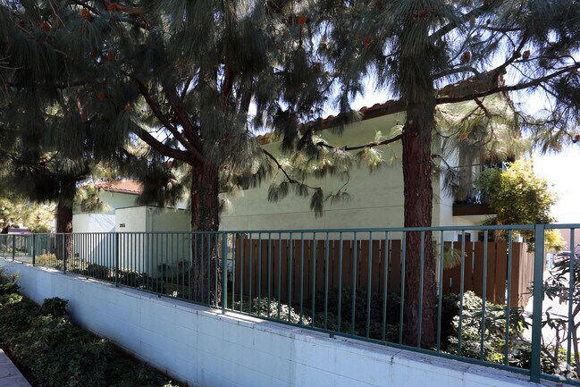 Building Photo - Vista Serena