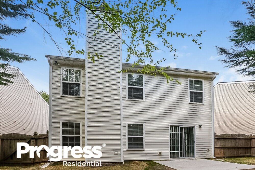 Building Photo - 2495 Mayfair Dr