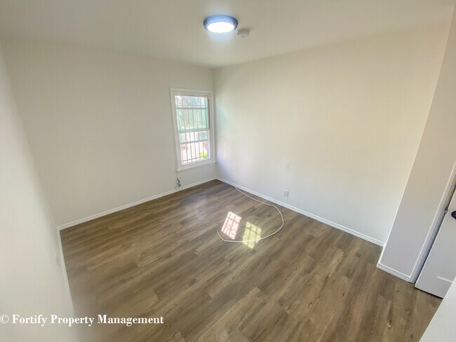 Building Photo - 3403 W 84th Pl