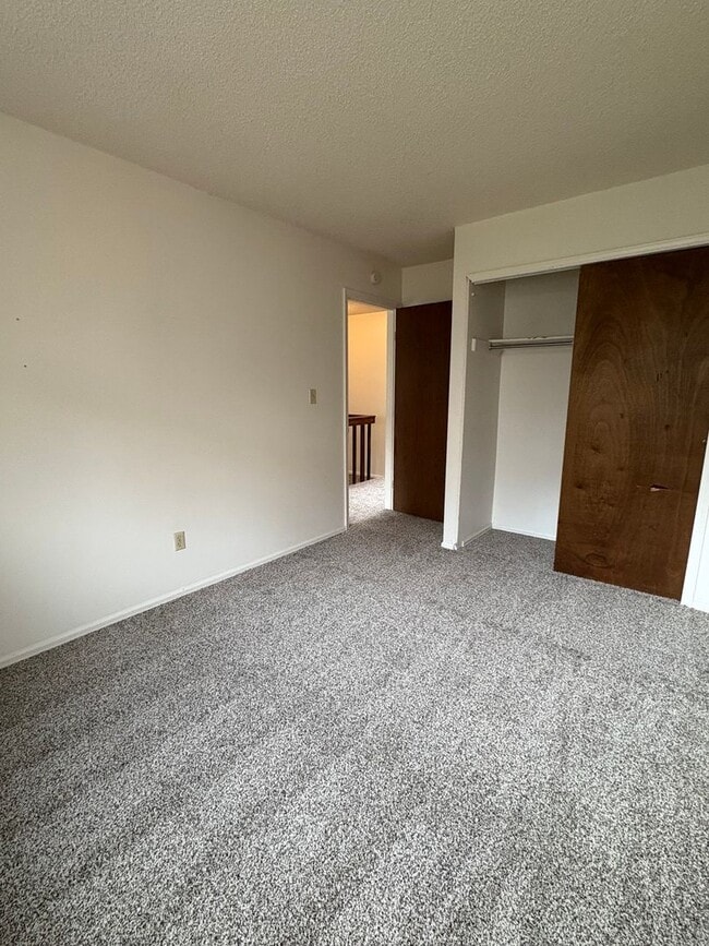 Building Photo - 2 Bedroom with a Wood Burning Stove