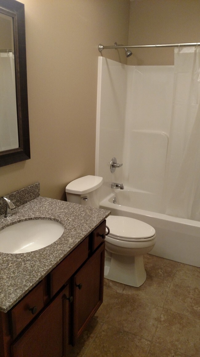 2nd floor house bathroom - 108 Hollow Drive