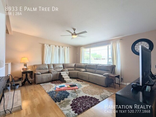 Building Photo - 8933 E Palm Tree Dr