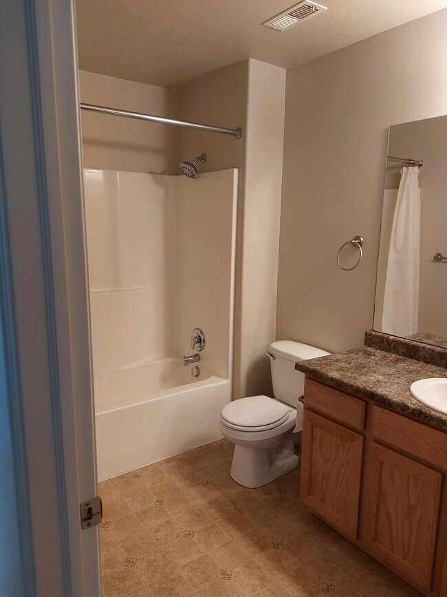Building Photo - 2632 S 8800 W