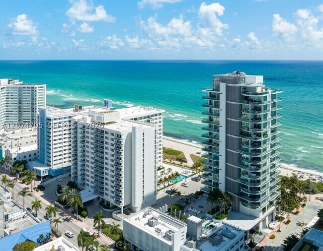 Building Photo - 6917 Collins Ave