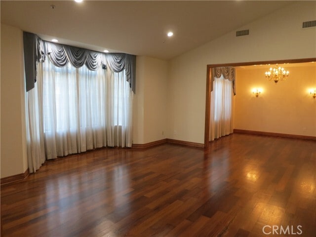 Building Photo - 713 Pamela Cir