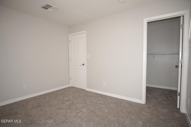 Building Photo - 1532 Century Plant Dr