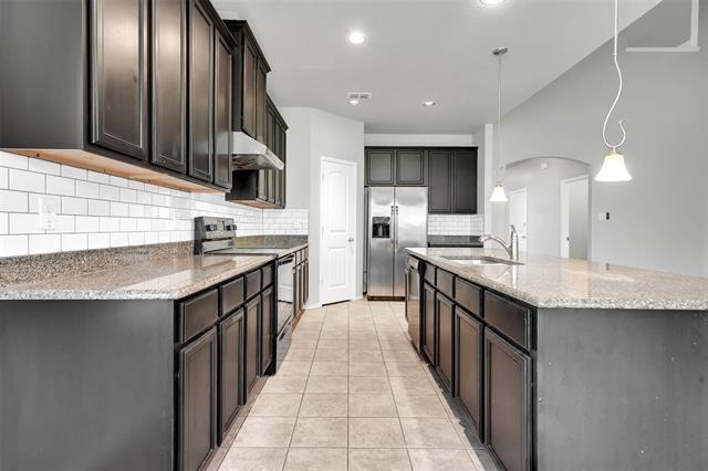 Building Photo - 8217 Spruce Meadows Dr
