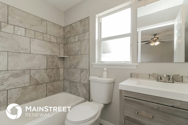 Building Photo - 3037 Branchville Dr