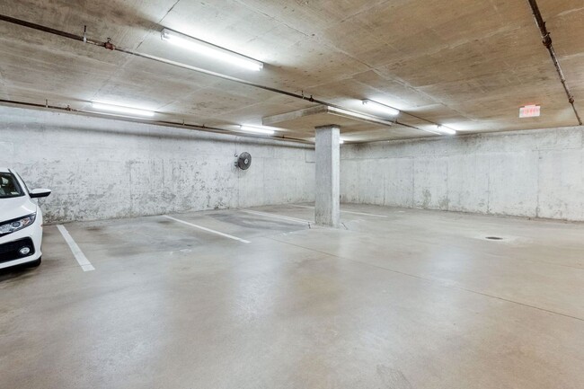 Building Photo - 171 Somervelle St