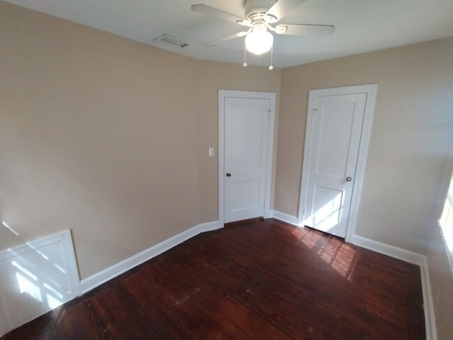 Building Photo - 1202 Lila Ave
