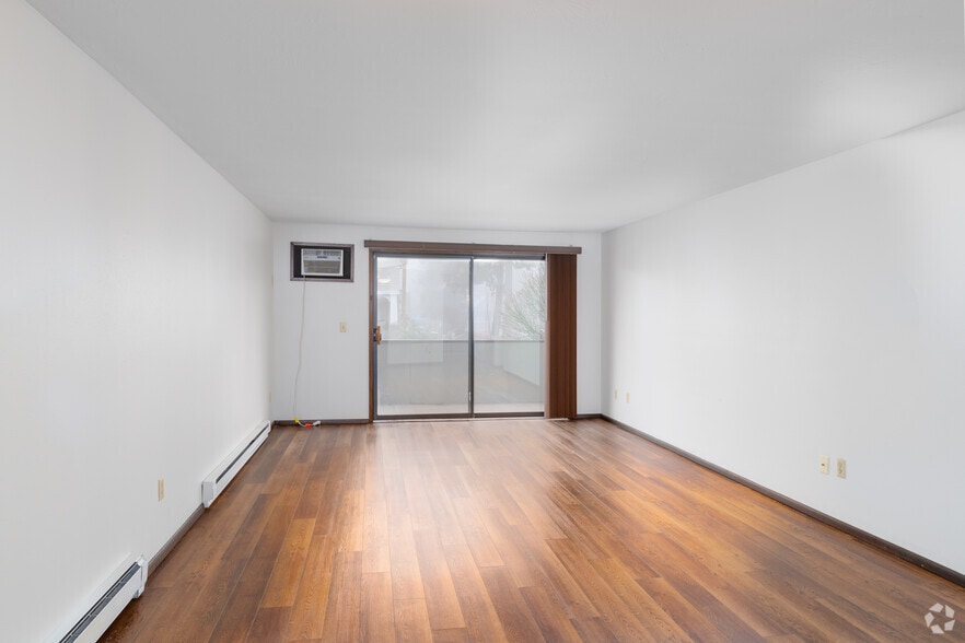 Interior Photo - The Rockwood