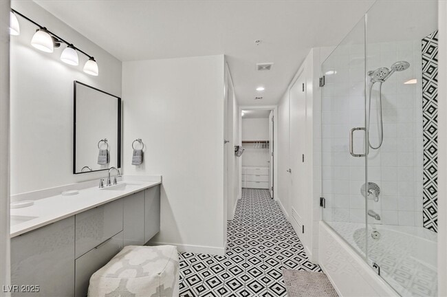 Building Photo - 353 E Bonneville Ave