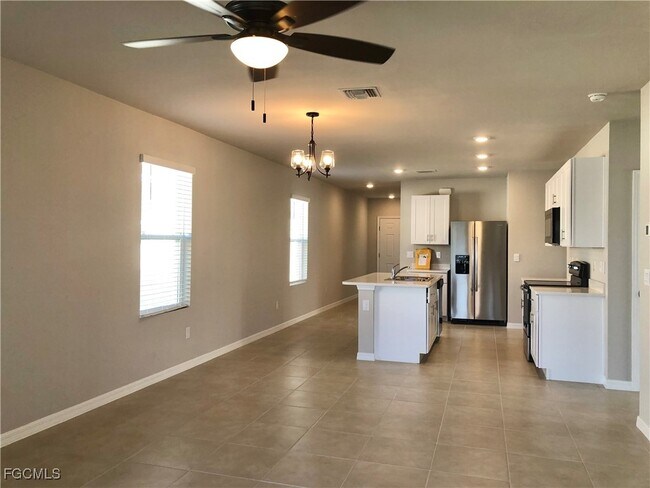 Building Photo - 8777 Swell Brooks Ct
