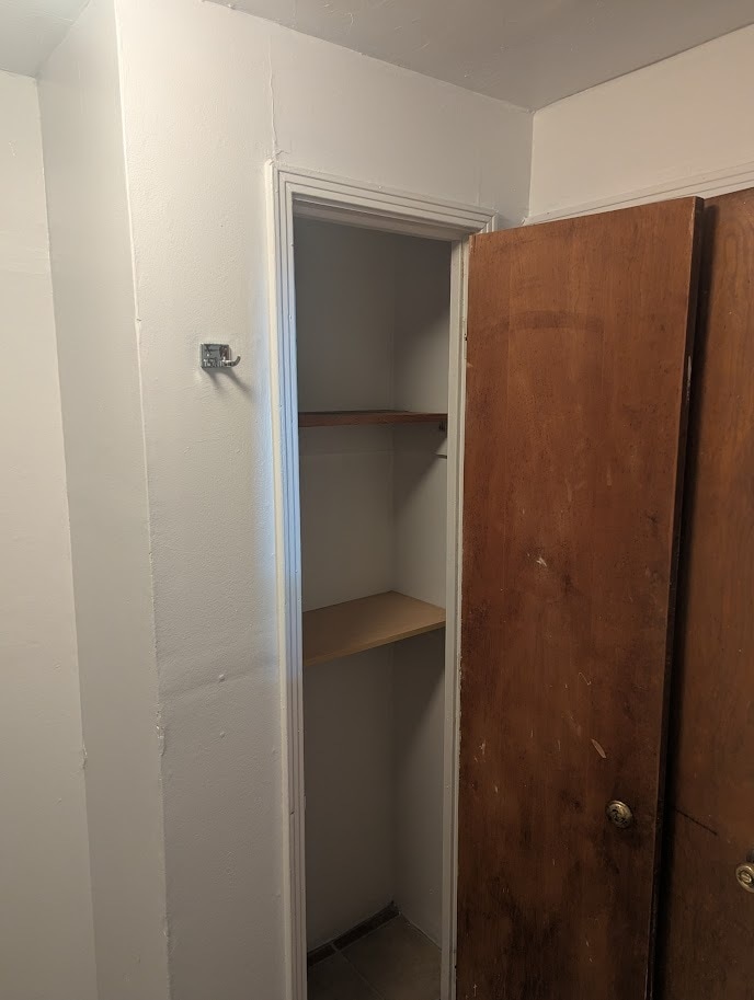 Building Photo - 4081 Clifton Ave