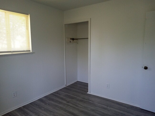 Building Photo - Charming 3-Bedroom Home in Saginaw – Comfortable Living at an Affordable Price!