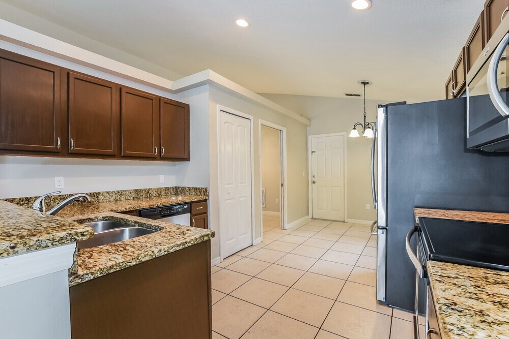 Building Photo - 11001 Siting Pl