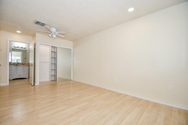 Building Photo - 4113 Edison St