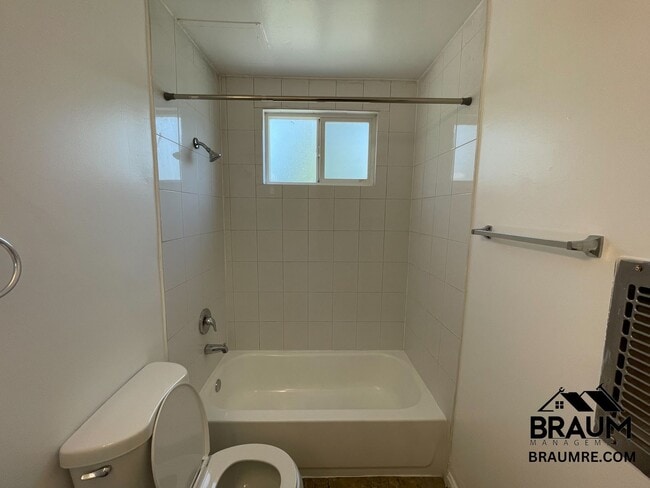 Building Photo - 19405 Haynes St