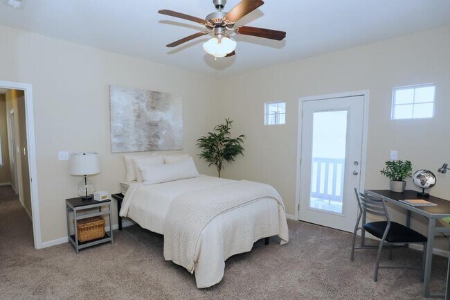 Building Photo - 3560 Aspen Heights Pky