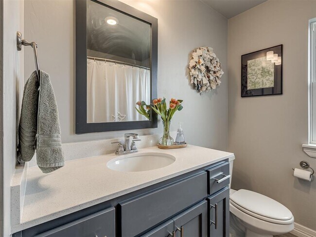 Building Photo - 9209 Anaum Ln