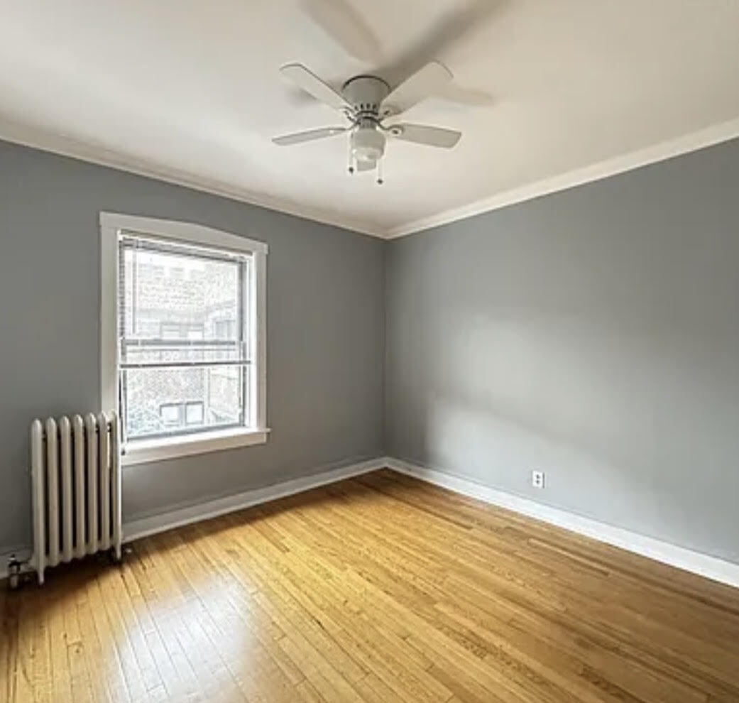 Building Photo - 1321 W Estes Ave