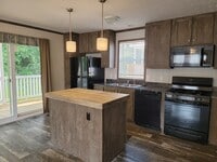 Building Photo - 146 Apollo Ave